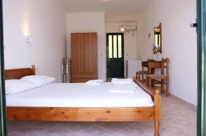 Asprogerakata Santas Rooms מראה חיצוני תמונה